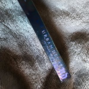 FULL SIZE NEW URBAN DECAY 24/7GLIDE ON EYE PENCIL.